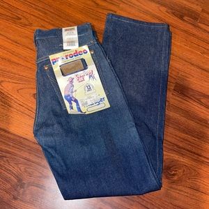 Original fit, cowboy cut wranglers